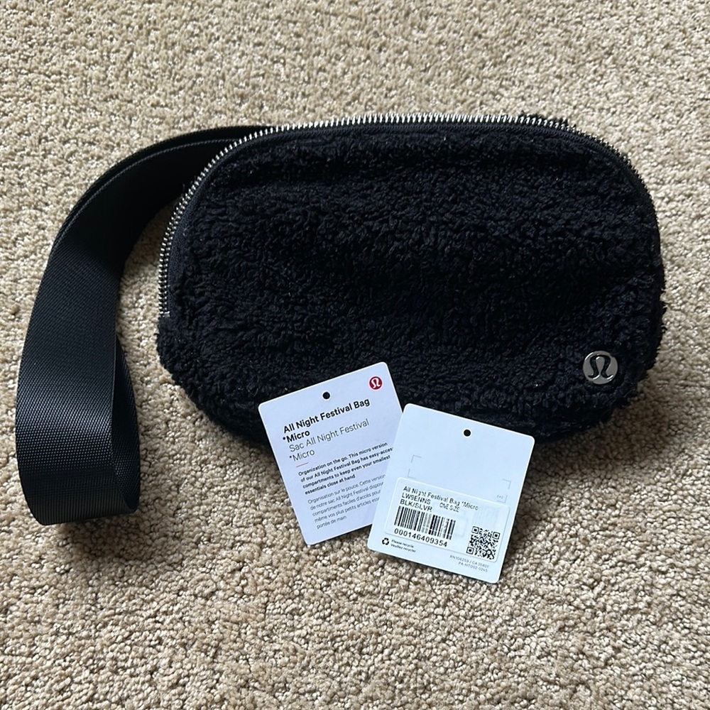 Lululemon Black Fleece Belt Bag